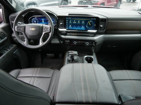 Certified 2025 Chevrolet Silverado 1500 High Country w/ Technology Package image 10