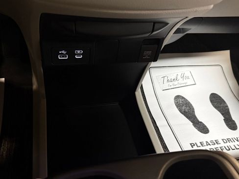 Used 2025 Honda Odyssey EX-L image 39