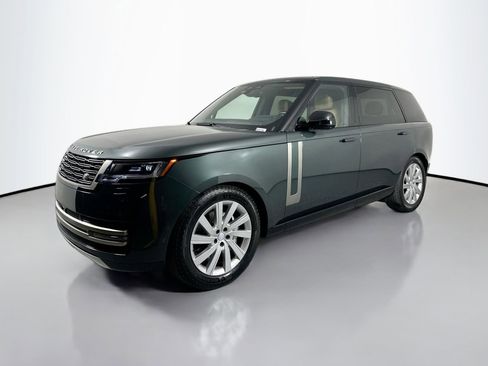 Used 2024 Land Rover Range Rover Long Wheelbase SE image 1