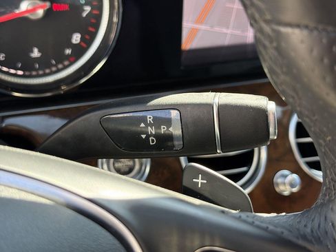 Used 2018 Mercedes-Benz E 300 image 15
