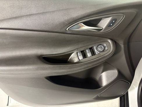 Used 2024 Buick Encore GX Sport Touring FWD image 23