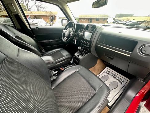 Used 2016 Jeep Patriot Sport w/ Power Value Group image 19