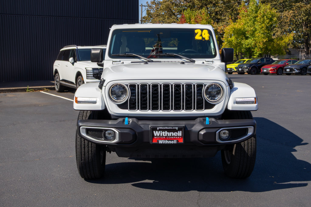 Used 2024 Jeep Wrangler Unlimited Sahara AWD/4WD image 4
