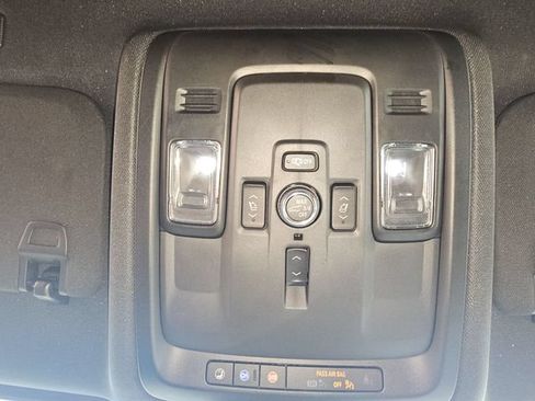Used 2025 Chevrolet Tahoe Premier AWD/4WD image 20