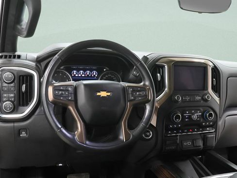 Used 2021 Chevrolet Silverado 1500 High Country w/ Technology Package image 9