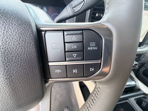 Used 2026 Ford F250 Platinum w/ Platinum Plus Package image 16