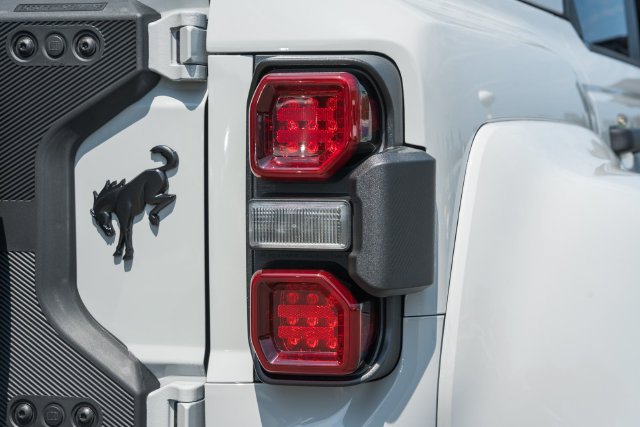 New 2026 Ford Bronco Raptor w/ Interior Carbon Fiber Pack AWD/4WD image 8