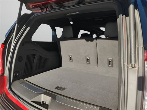 Used 2024 GMC Yukon XL AT4 w/ Technology Package image 37