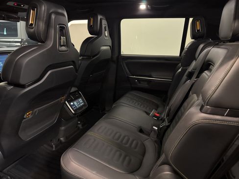 Used 2025 Rivian R1S Adventure image 20