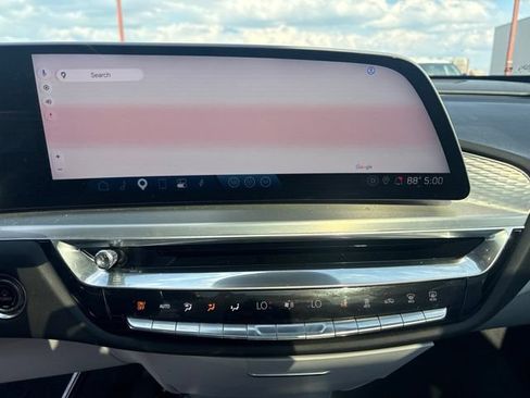 Certified 2024 Cadillac Lyriq Luxury RWD image 8