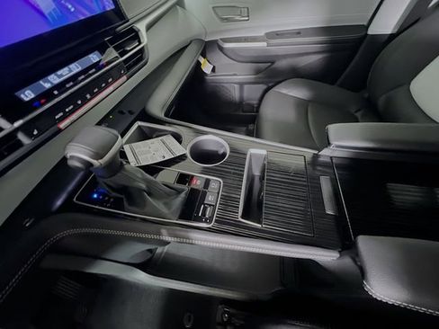 New 2026 Toyota Sienna XSE image 22