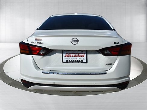 Used 2023 Nissan Altima 2.5 SV image 7
