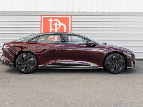 Used 2023 Lucid Air Touring AWD/4WD image 44