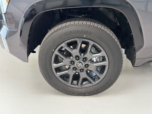 New 2026 Toyota Tundra Platinum image 25