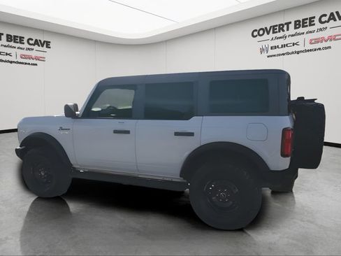 Used 2022 Ford Bronco Black Diamond image 6