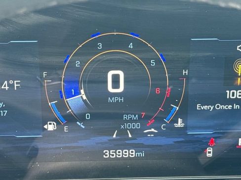 Used 2026 Chevrolet Equinox LT w/ Convenience Package II FWD image 18