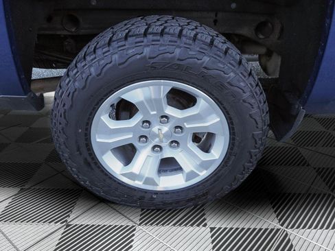 Used 2017 Chevrolet Silverado 1500 LT w/ All Star Edition AWD/4WD image 34