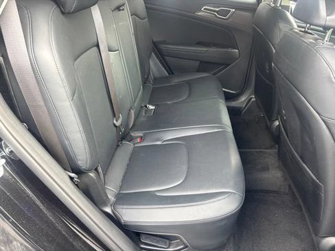 Used 2023 Kia Sportage EX AWD/4WD image 6