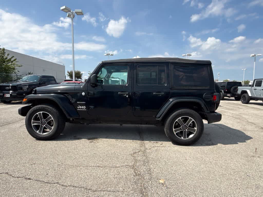 Used 2023 Jeep Wrangler Unlimited Sahara w/ Cold Weather Group AWD/4WD image 2