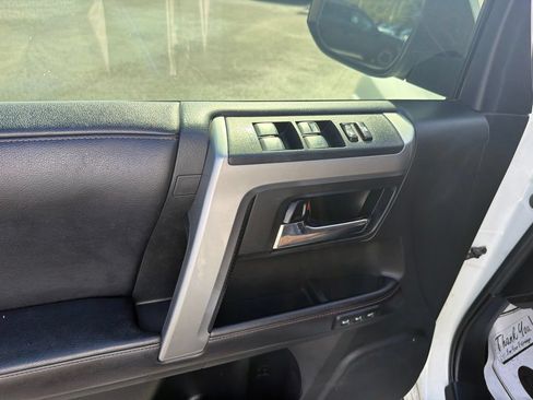 Used 2016 Toyota 4Runner Limited RWD image 14
