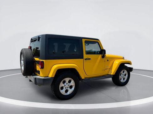 Used 2015 Jeep Wrangler Sahara w/ Connectivity Group AWD/4WD image 4