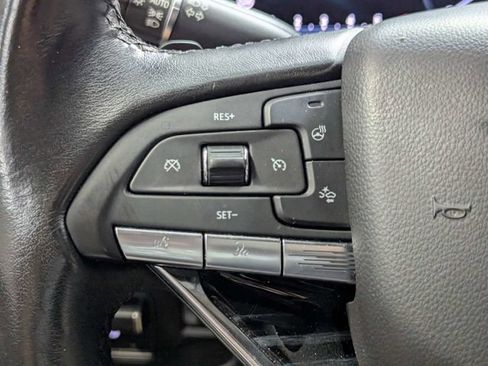 Used 2022 Cadillac Escalade ESV Sport RWD image 23