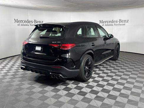 Used 2025 Mercedes-Benz GLC 43 AMG 4MATIC image 7