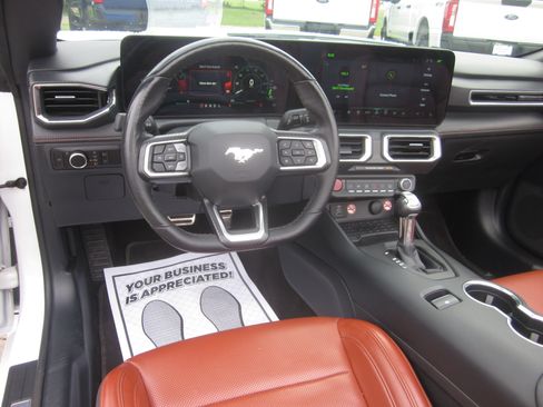 Used 2024 Ford Mustang Premium RWD image 10