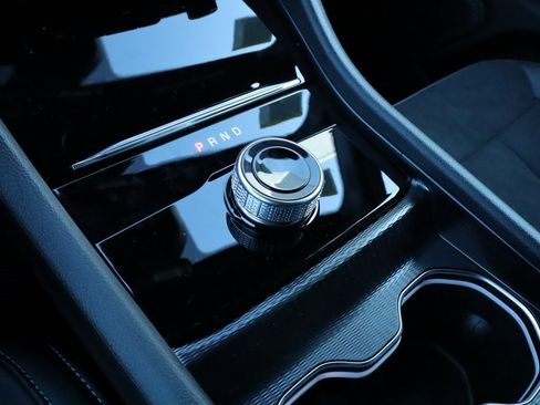 New 2025 Jeep Grand Cherokee Altitude image 8