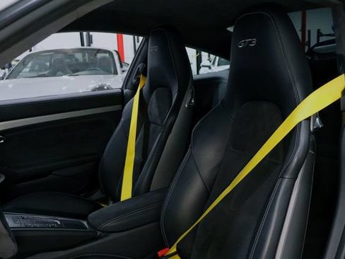 Used 2018 Porsche 911 GT3 RWD image 27