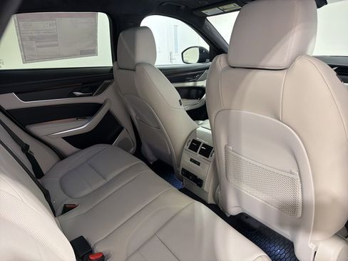 New 2026 Jaguar F-PACE R-Dynamic S image 27