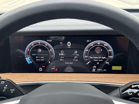 New 2026 Volkswagen Tiguan SEL R-Line AWD/4WD image 21