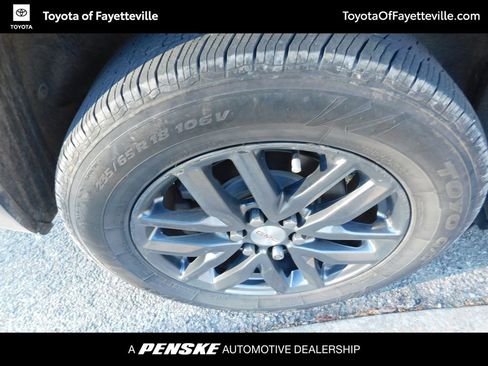 Used 2019 GMC Acadia SLT image 9