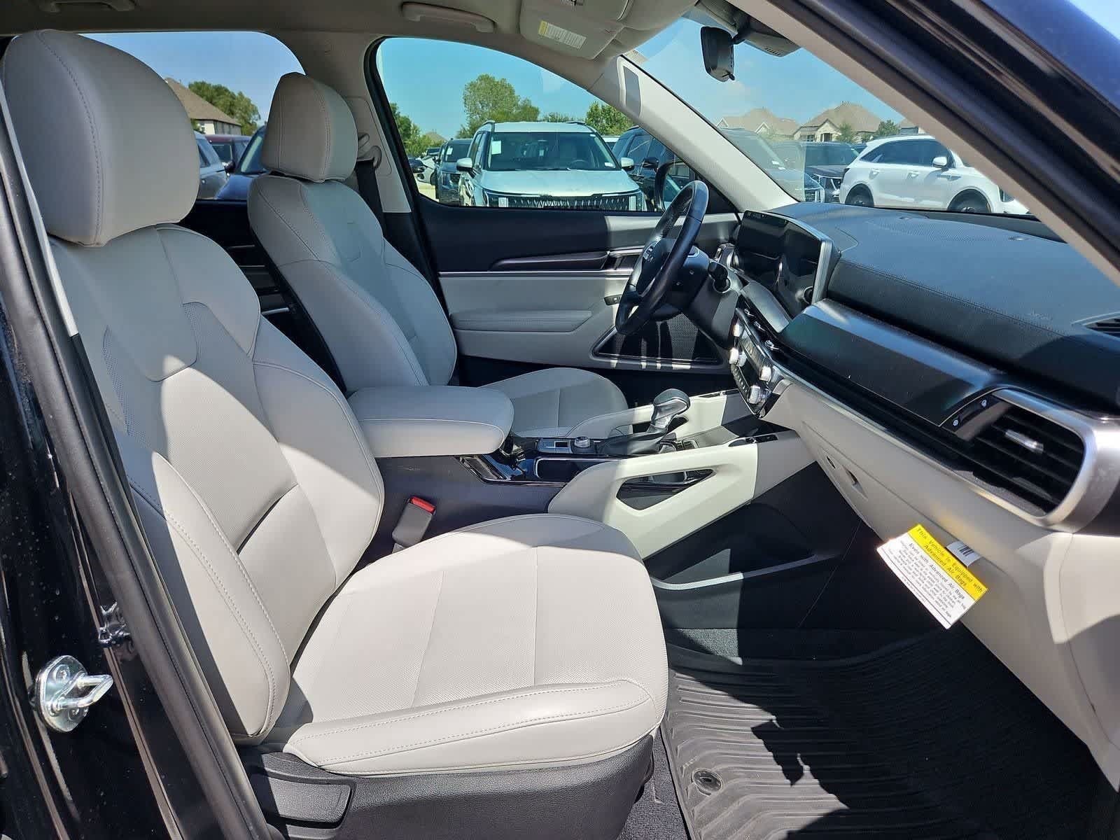 Certified 2024 Kia Telluride S FWD image 21