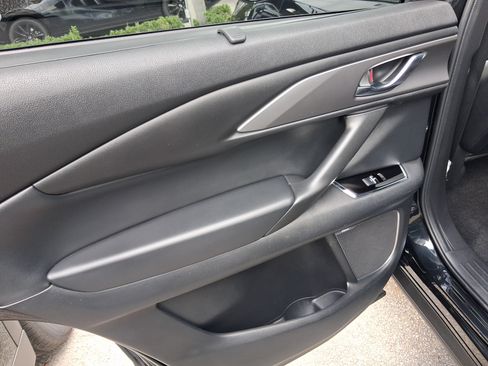 Used 2020 MAZDA CX-9 Touring w/ Touring Premium Package FWD image 10