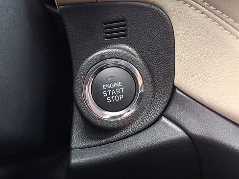 Certified 2025 Subaru Outback Premium image 24