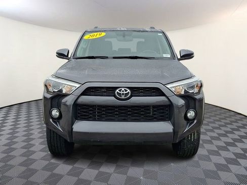 Used 2019 Toyota 4Runner SR5 Premium image 2