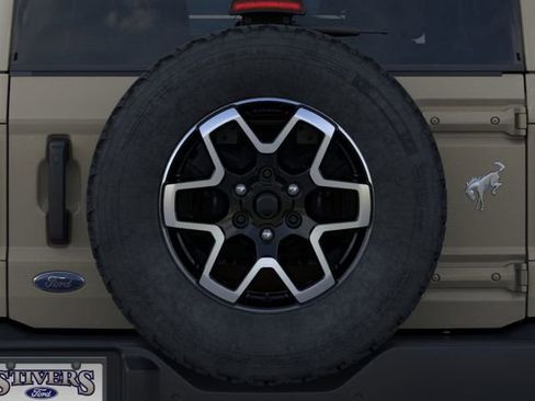 New 2026 Ford Bronco Outer Banks image 24