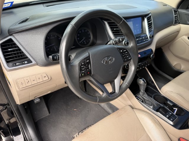 Used 2016 Hyundai Tucson Limited w/ Option Group 03 FWD image 14