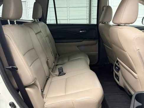 Used 2016 Honda Pilot Touring image 26