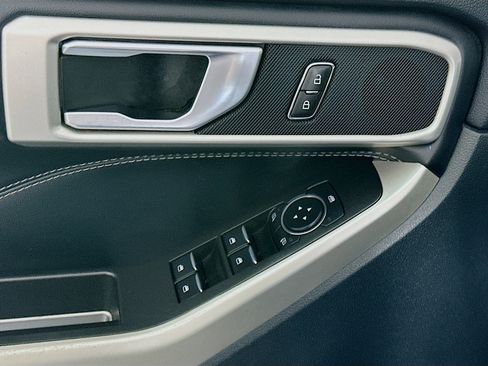 Used 2023 Ford Explorer XLT w/ Equipment Group 202A image 15