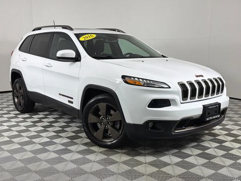 Used 2016 Jeep Cherokee 75th Anniversary image 2