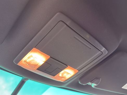 Used 2014 Ford Explorer XLT w/ Equipment Group 202A image 19