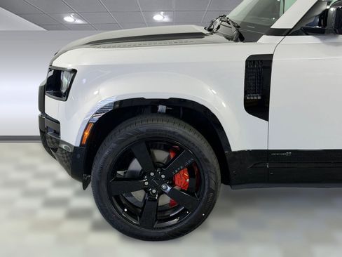 New 2026 Land Rover Defender 110 X AWD/4WD image 19