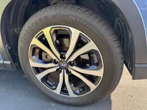 Used 2020 Subaru Forester Limited w/ Popular Package #3 image 2