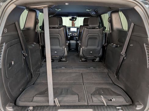 Used 2022 Chrysler Pacifica Touring-L w/ S Appearance Package FWD image 46