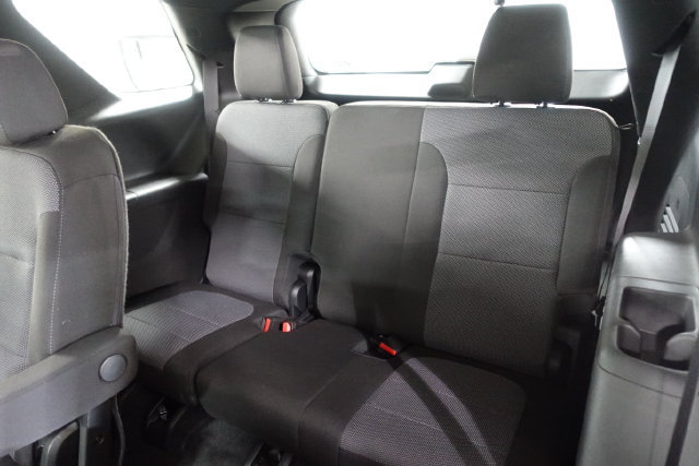 Used 2023 Chevrolet Traverse LT FWD image 21