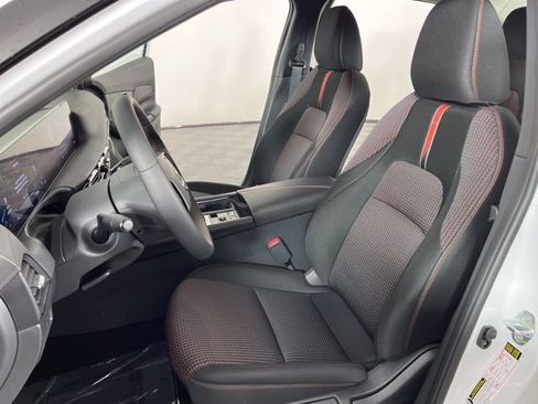New 2026 Nissan Sentra SR w/ Floor Mat Package image 18