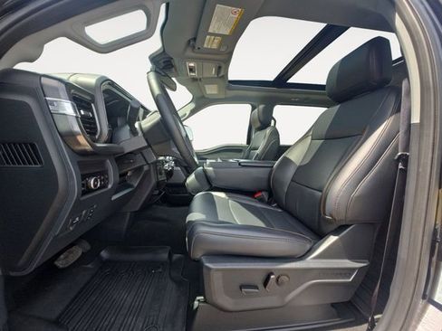 Certified 2025 Ford F350 Lariat w/ Black Appearance Package AWD/4WD image 9