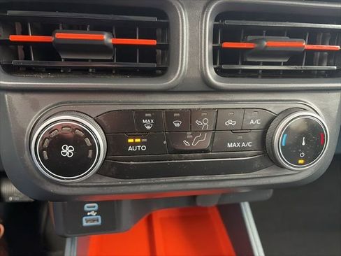 Used 2024 Ford Maverick XLT image 23